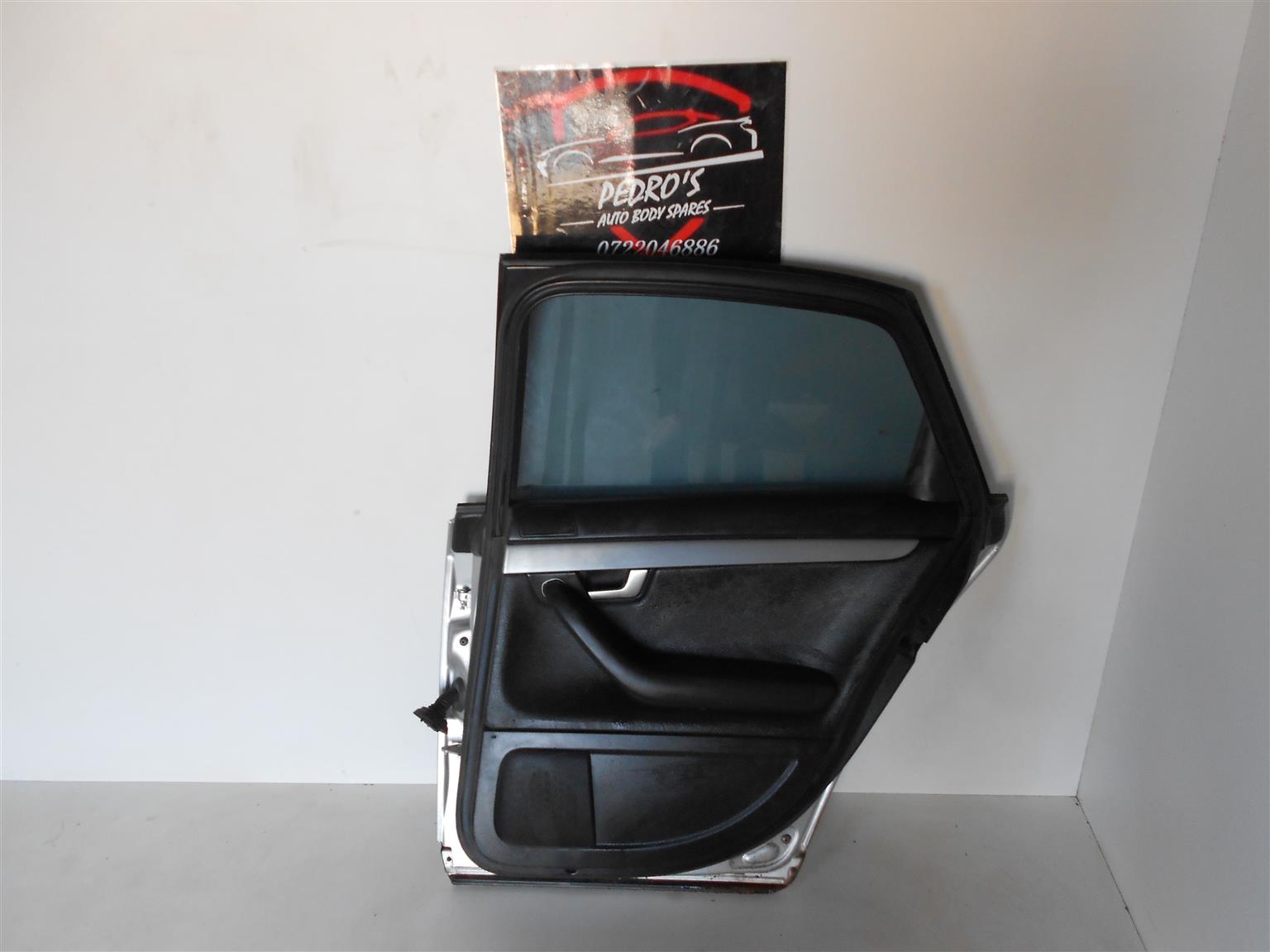 Audi A4 B7 Right Back Door Complete - Private Seller Audi A4 B7 Right Back Door Complete - Private Seller