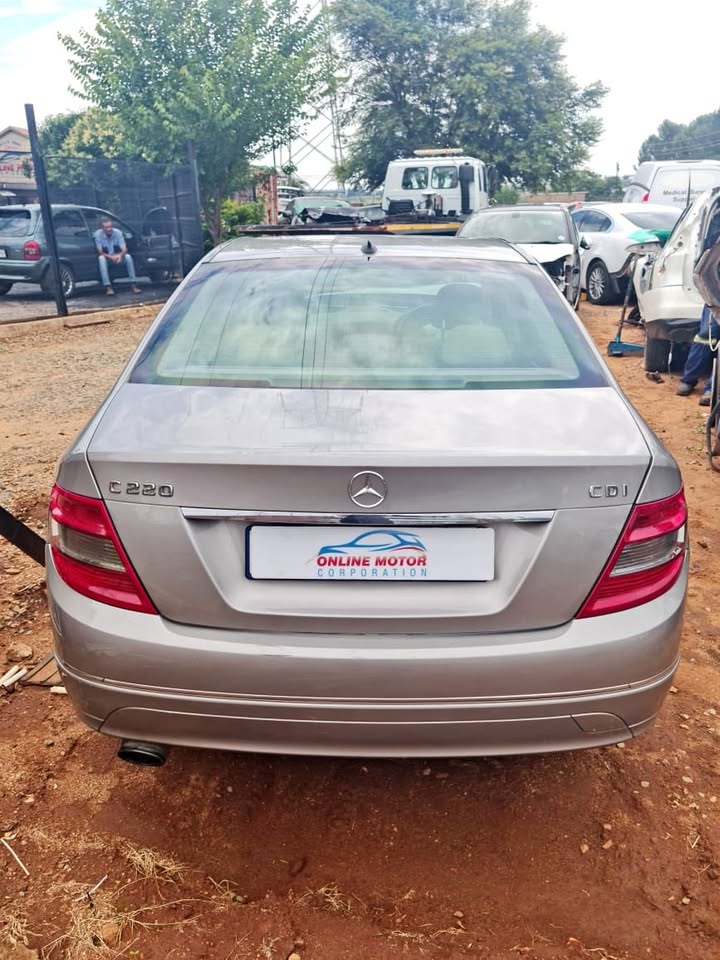 2009 MERCEDES BENZ C220 CDI STRIPPING AS SPARES 2009 MERCEDES BENZ C220 CDI STRIPPING AS SPARES
