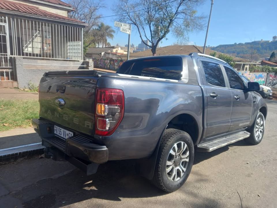2017 Ford Ranger WILDTRAK D-Cab 3.2 DIESEL, Automatic, Grey, Full service history, 105000kms