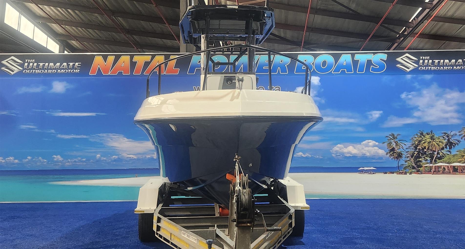 CITATION 600 CC ON TRAILER 2 X 100 HP SUZUKI 4 STROKES 2019 MODEL 60 HOURS