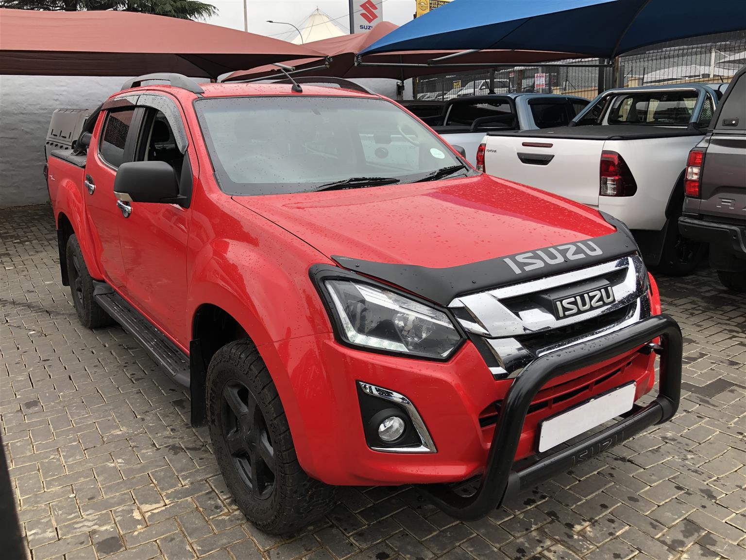 Used 2015 Isuzu KB 300D-Teq double cab 4x4 LX - Private Seller Used 2015 Isuzu KB 300D-Teq double cab 4x4 LX - Private Seller