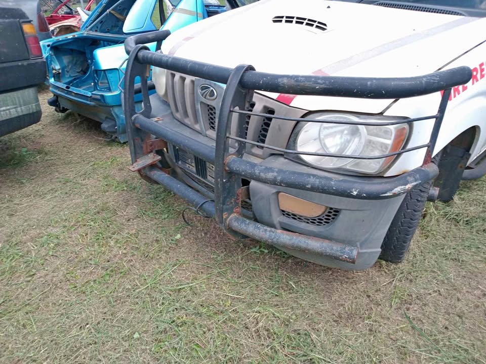 2012 to 2014 Mahindra Scorpio mhawk 2.2 bull bar for sale WhatsApp or cell - Private Seller 2012 to 2014 Mahindra Scorpio mhawk 2.2 bull bar for sale WhatsApp or cell - Private Seller
