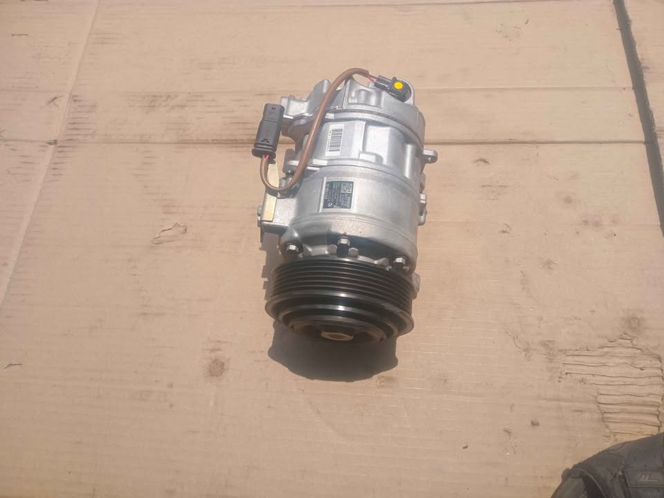 Original air conditioning compressor BMW G20 G21 G21 - Private Seller Original air conditioning compressor BMW G20 G21 G21 - Private Seller