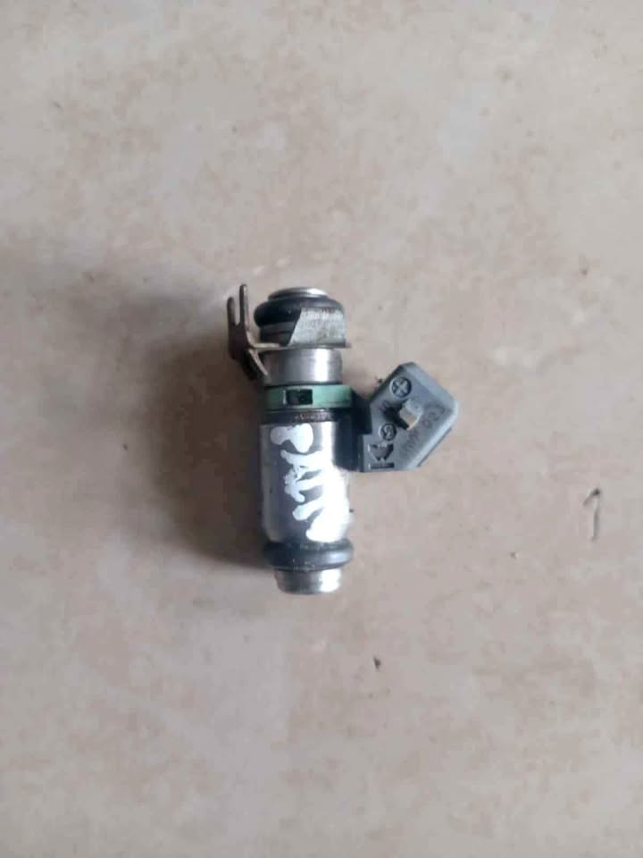 Fiat Palio 1.2 injector Fiat Palio 1.2 injector