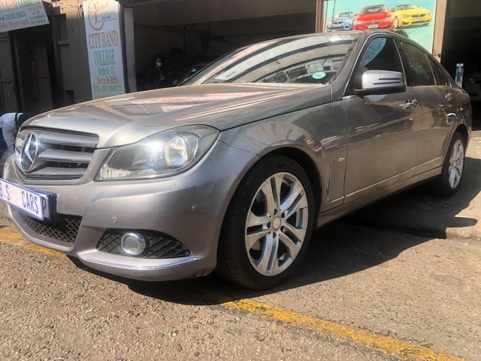 2012 MERCEDES  BENZ C180
