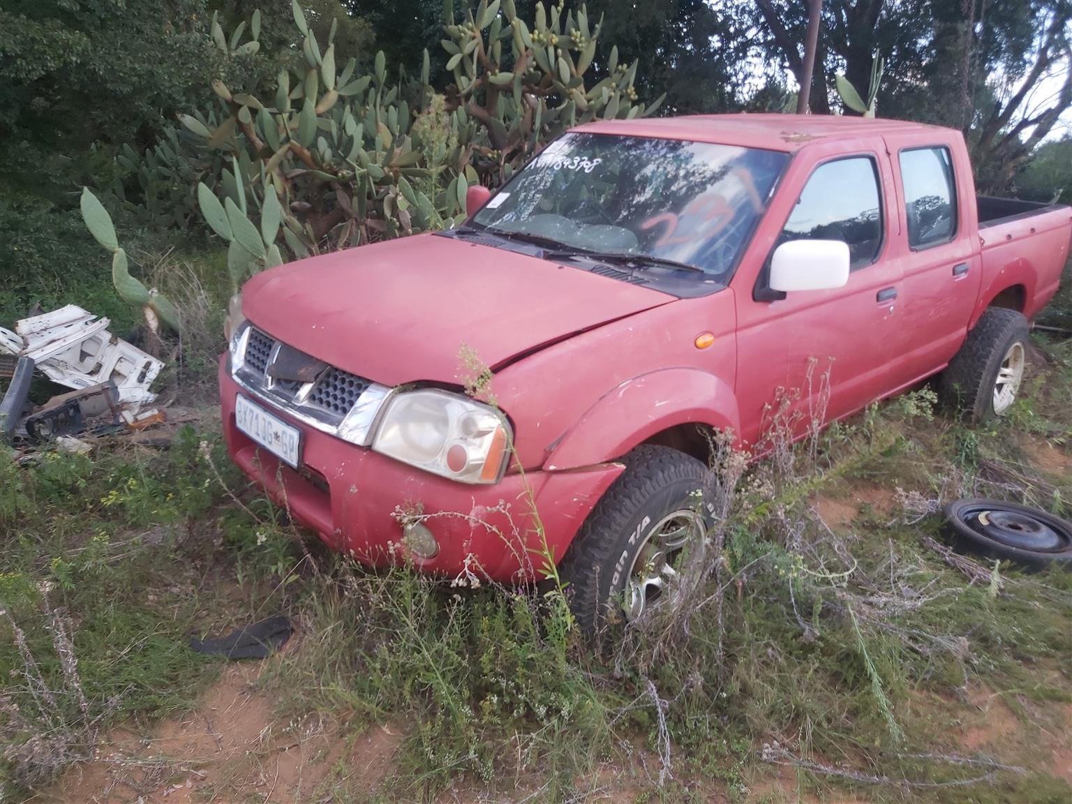 hardbody Nissan 3.3 parts - Private Seller hardbody Nissan 3.3 parts - Private Seller
