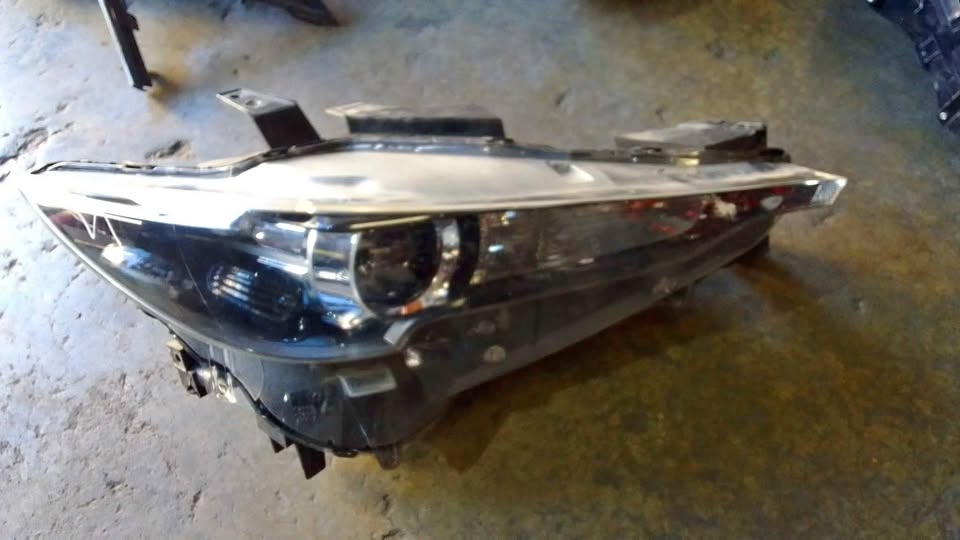 Mazda cx5 headlight - Private Seller Mazda cx5 headlight - Private Seller