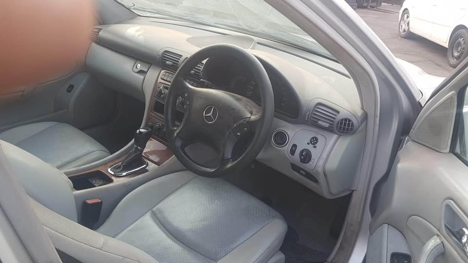 Mercedes c180 w203 stripping for spares - Private Seller