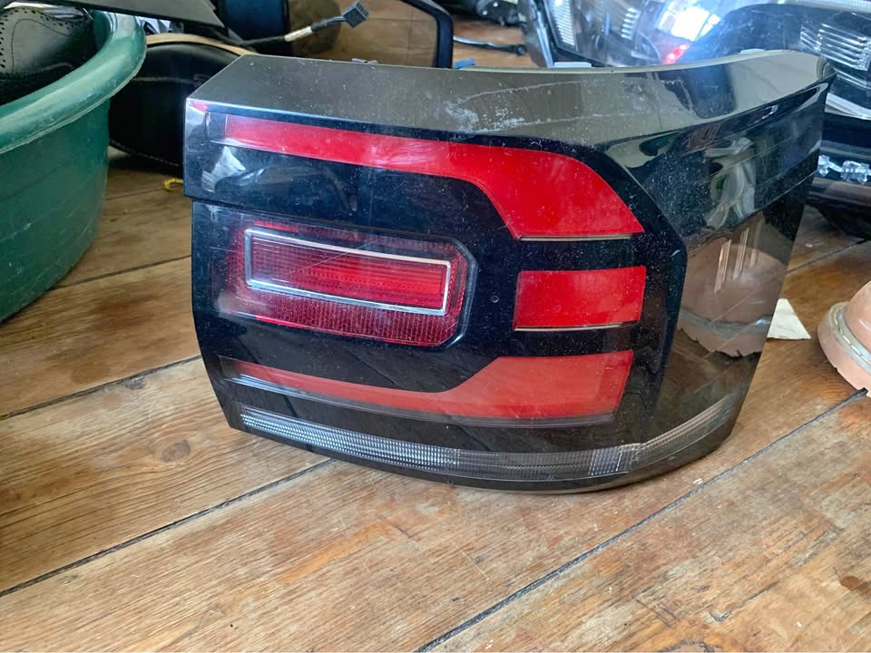 T Cross taillight Full led right side