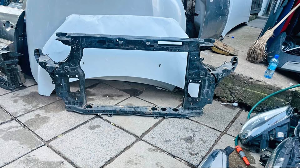 KIA SEDONA CRADLE 2015/19 - Private Seller KIA SEDONA CRADLE 2015/19 - Private Seller