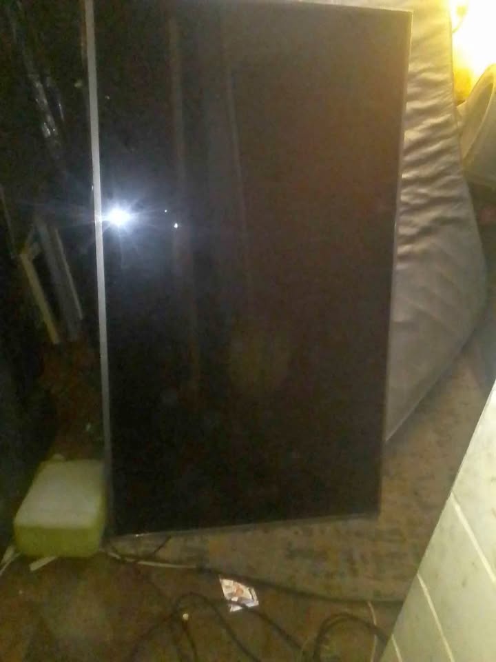Hisense Smart Tv . 55 inch . Working perfectly