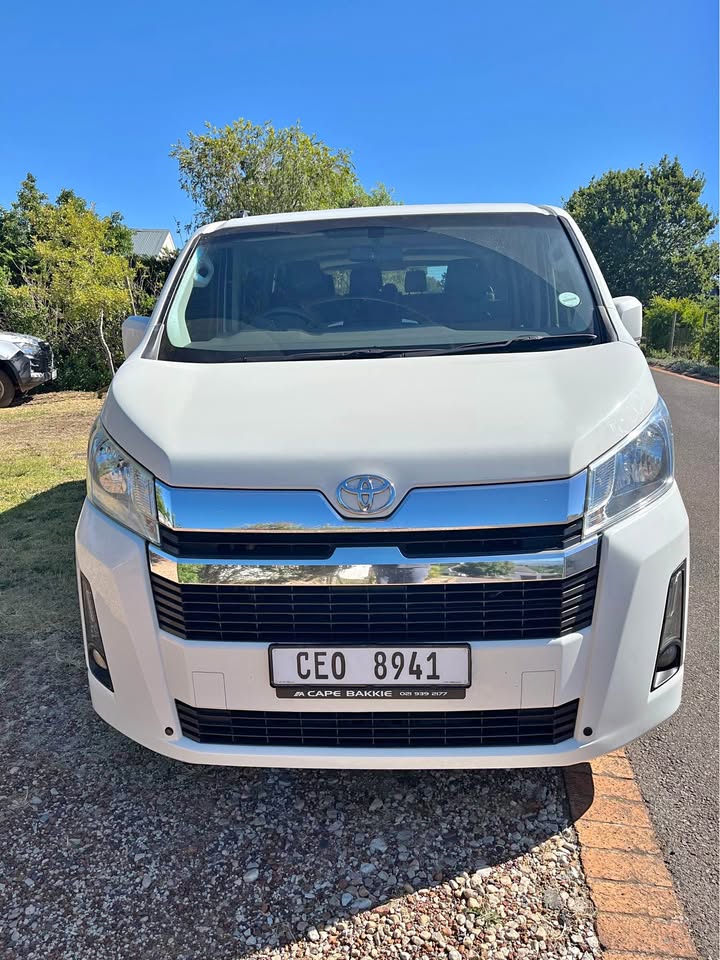 Used 2019 Toyota Quantum 2.8 LWB bus 11-seater GL - Private Seller Used 2019 Toyota Quantum 2.8 LWB bus 11-seater GL - Private Seller