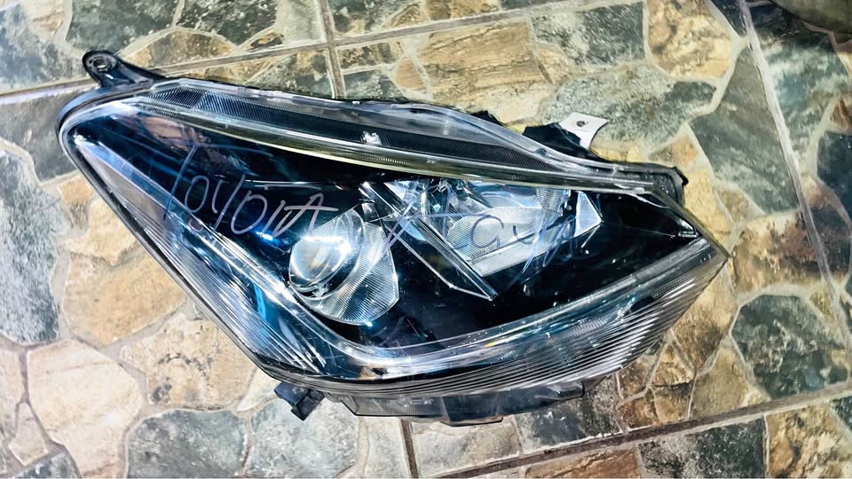 Toyota Agya headlight - Private Seller Toyota Agya headlight - Private Seller