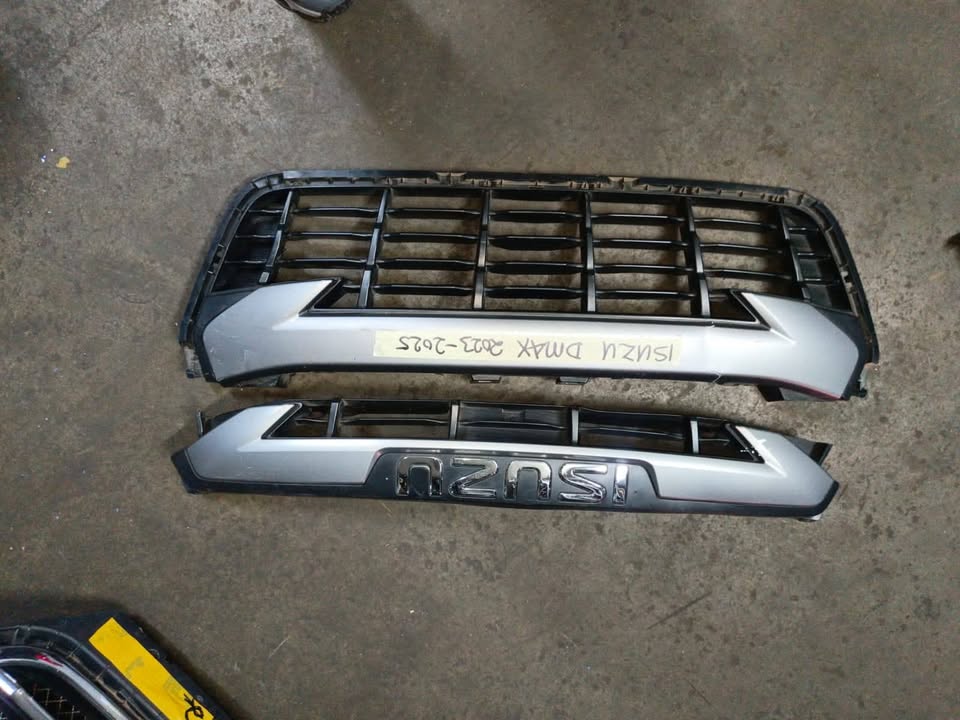 Isuzu D-Max 2023-2025 Front Grill - Private Seller Isuzu D-Max 2023-2025 Front Grill - Private Seller