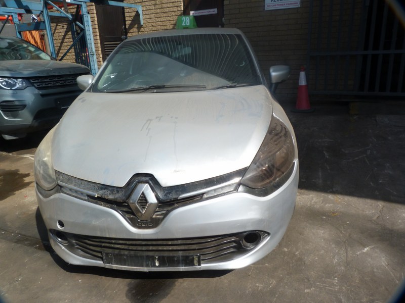 Renault Clio IV 1.2 Authentique Manual Silver - 2014 STRIPPING FOR SPARES - Private Seller Renault Clio IV 1.2 Authentique Manual Silver - 2014 STRIPPING FOR SPARES - Private Seller