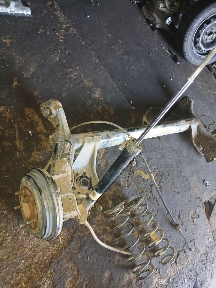 Hyundai venue complete rear suspension - Private Seller Hyundai venue complete rear suspension - Private Seller