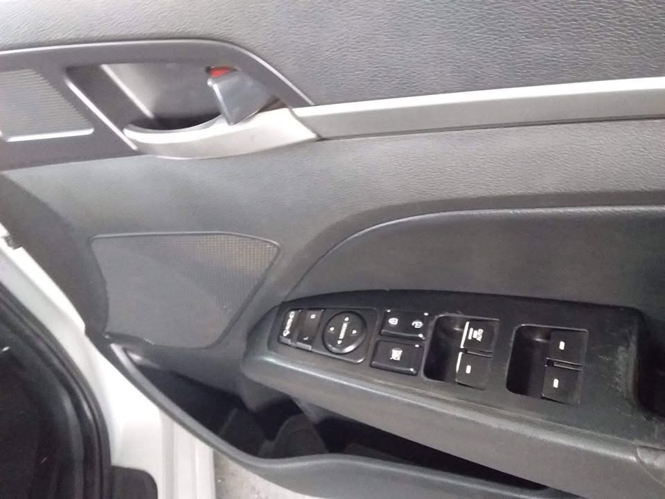 2018 Hyundai Elantra GLS sedan 2018