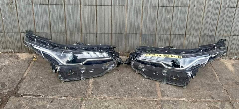 Toyota Fortuner GD6 LED HEADLIGHTS - Private Seller Toyota Fortuner GD6 LED HEADLIGHTS - Private Seller