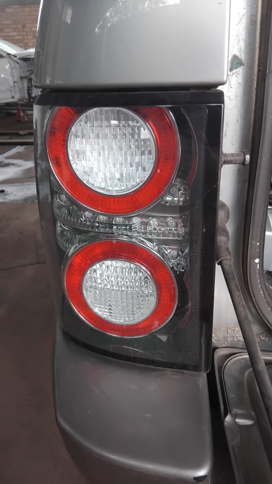 2010 Range Rover Vogue 5.0 V8 SC Tail light for sale - Private Seller