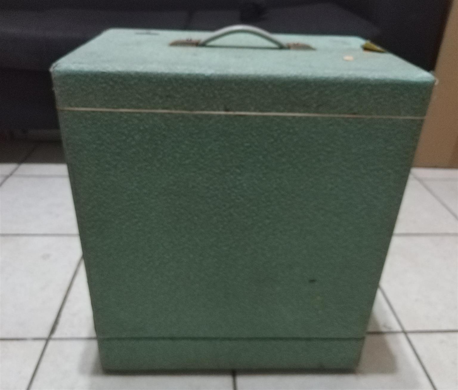 Vintage Siemens 16mm projector