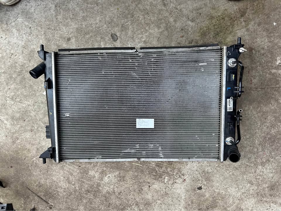 Kia Seltos automatic radiator - Private Seller Kia Seltos automatic radiator - Private Seller