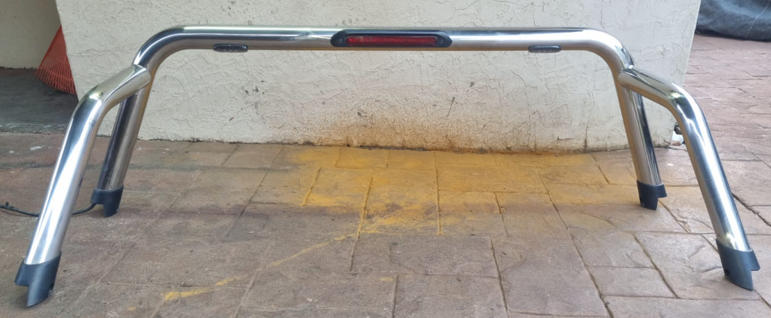 Peugeot Landtrek Rollbar - Private Seller Peugeot Landtrek Rollbar - Private Seller