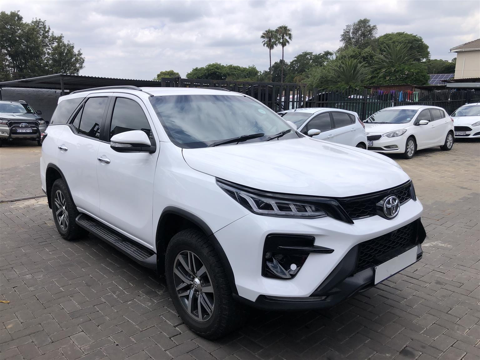 Used 2017 Toyota Fortuner 2.4GD-6 auto - Private Seller Used 2017 Toyota Fortuner 2.4GD-6 auto - Private Seller