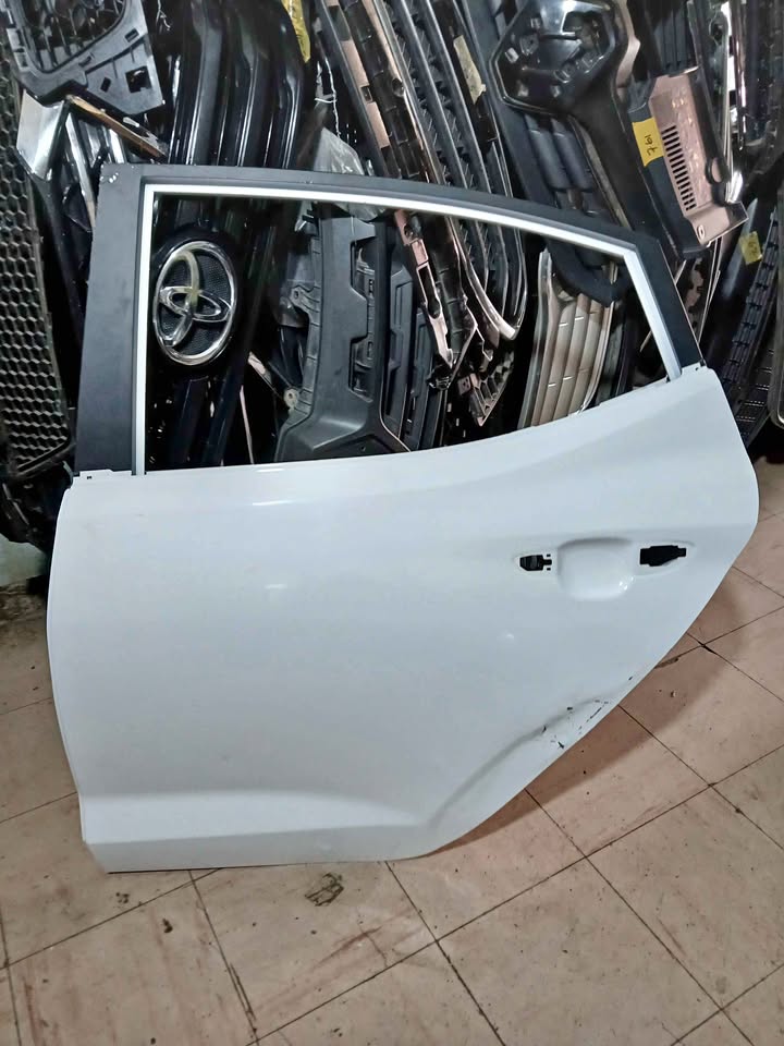 Hyundai i10 grand door - Private Seller Hyundai i10 grand door - Private Seller