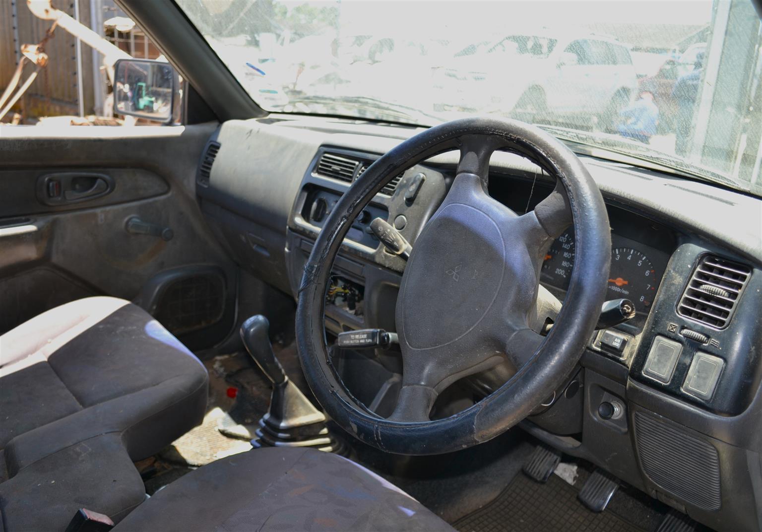 2002 Mitsubishi Colt 2.0i - Stripping for Spares