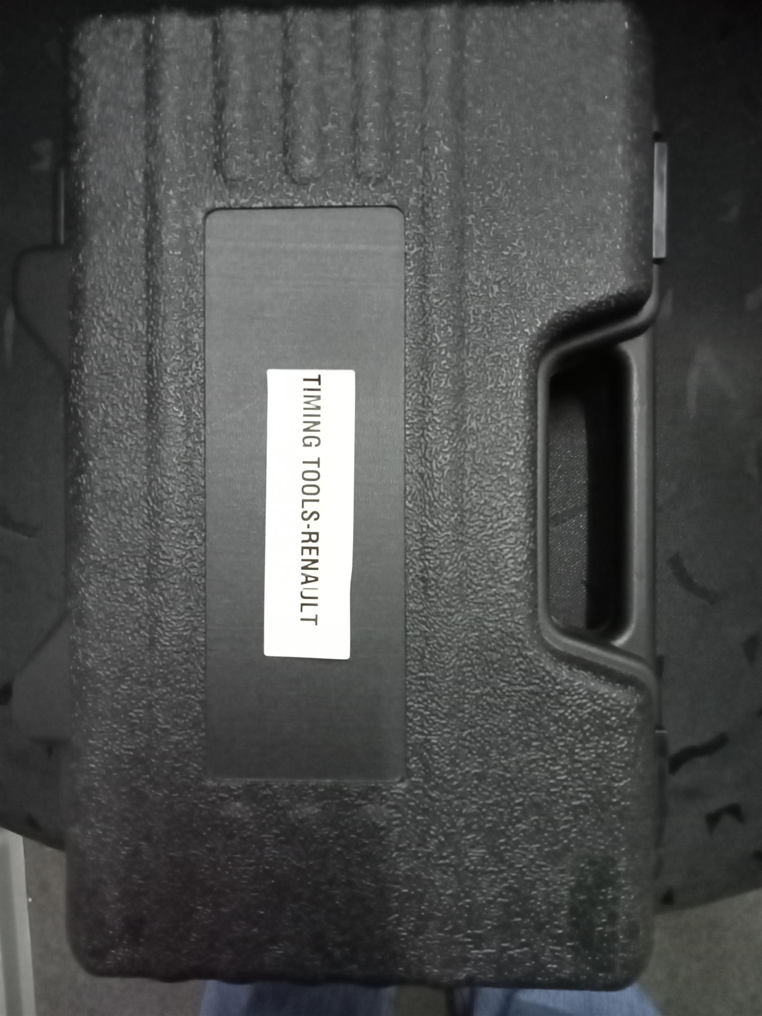 Renault / Nissan service equipment