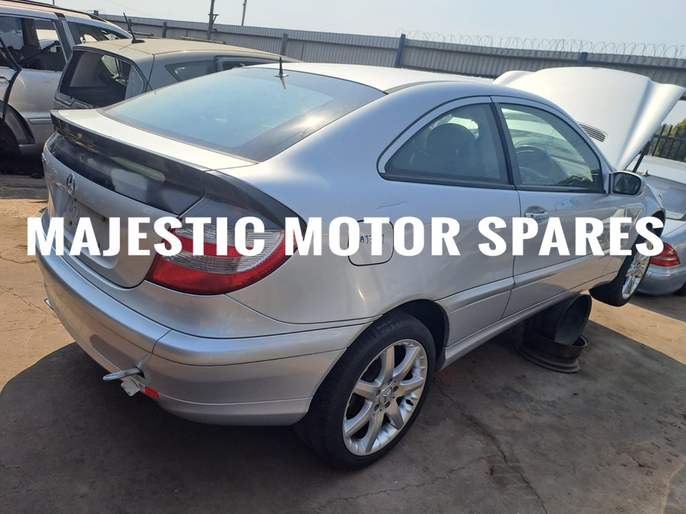 MAJ3167 - 2008 Mercedes benz C230 spares - Silver in colour - Private Seller MAJ3167 - 2008 Mercedes benz C230 spares - Silver in colour - Private Seller