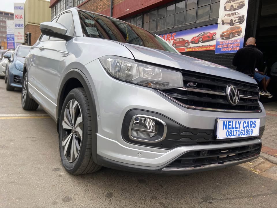 2022 VW T-CROSS RLINE 1.0 DSG Automatic  REVERSE CAMERA