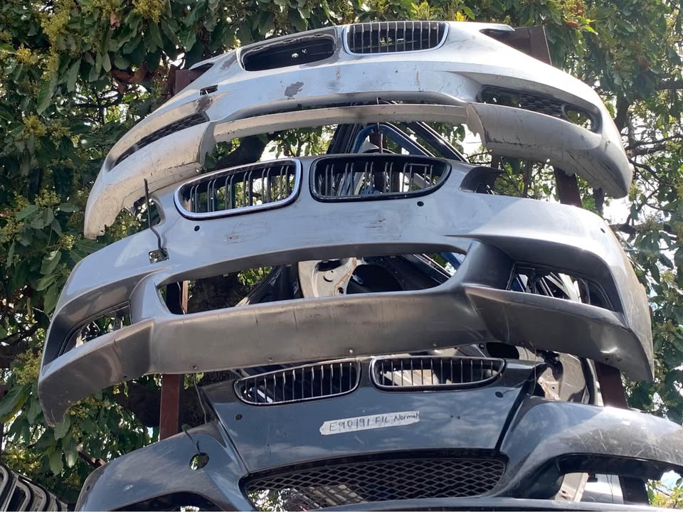 BMW F10 spot front bumper