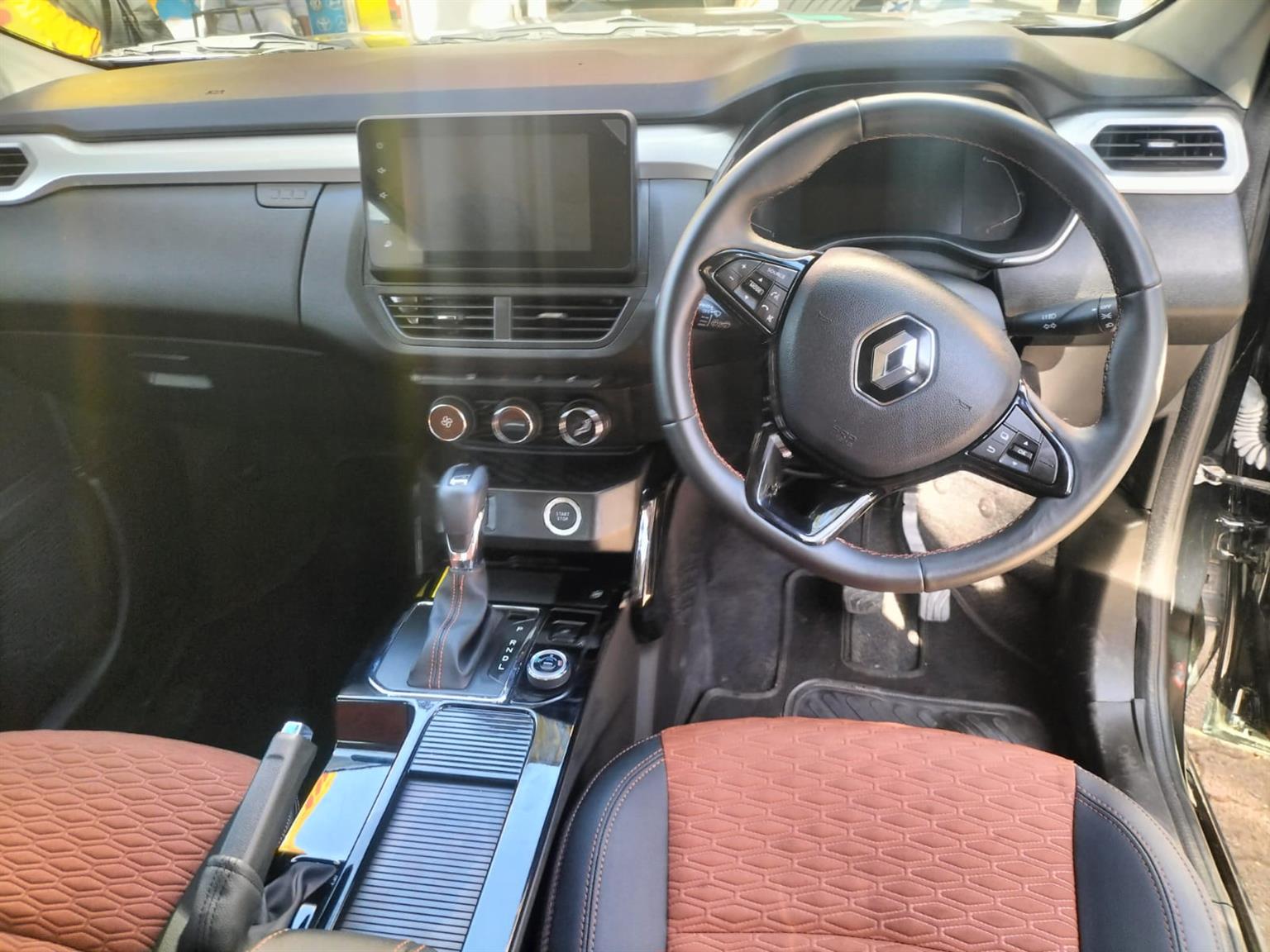 2024 RENAULT KIGER 1.0T XTRONIC TURBO SERVICE BOOK3000KM