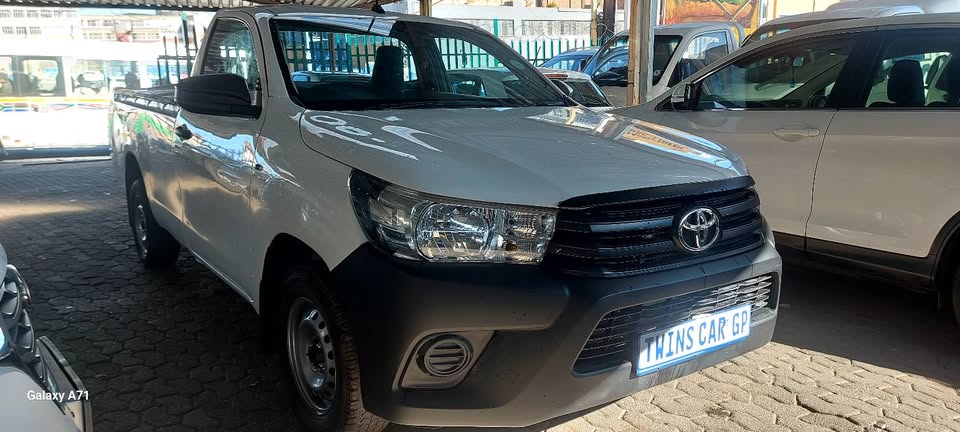 Toyota Hilux 2.0Gd vvti single cab Manual petrol