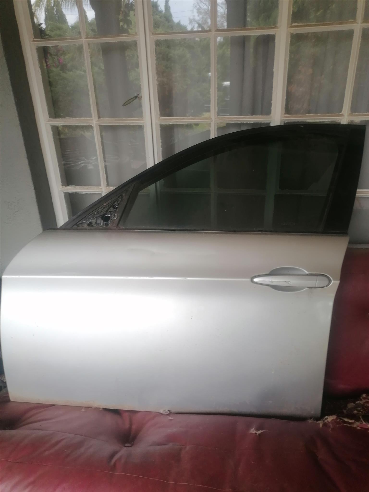 E90 passenger front door - Private Seller
