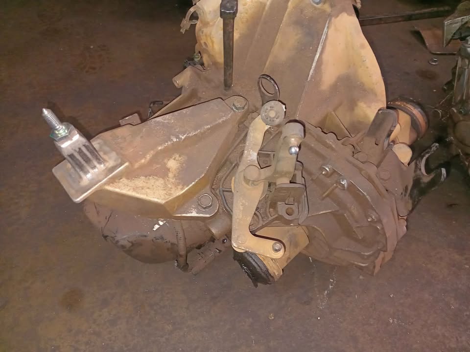 Nissan micra maunal gear box - Private Seller Nissan micra maunal gear box - Private Seller