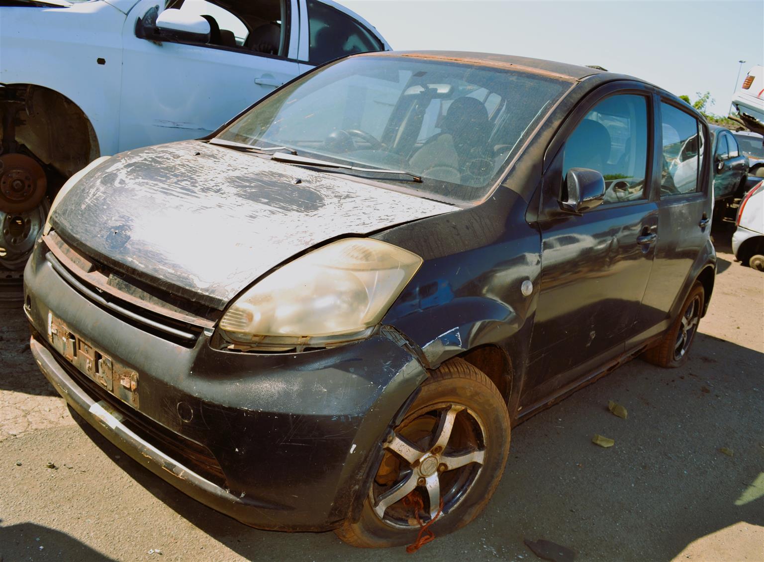 2005 Daihatsu Sirion 1.3 - Stripping for Spares