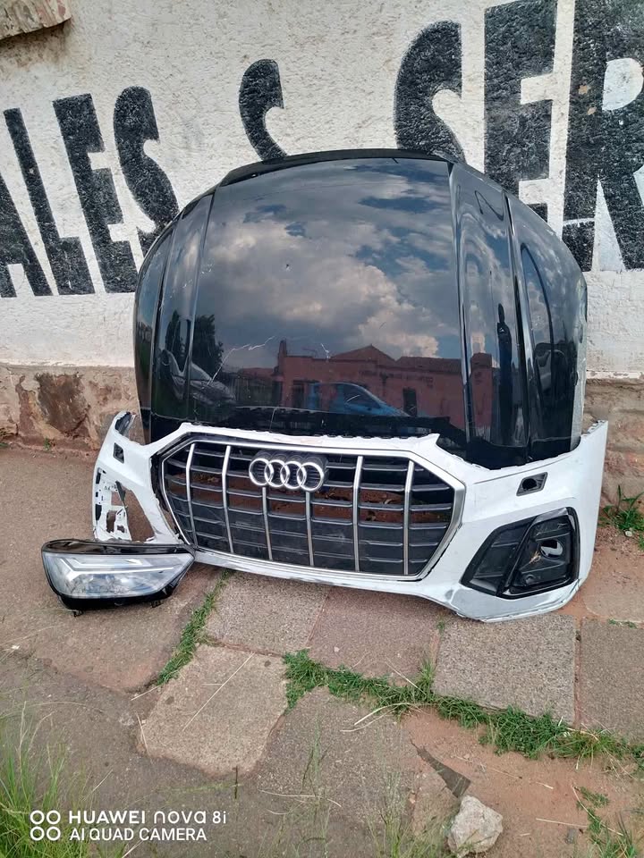 Audi Q5 bonnet - Private Seller