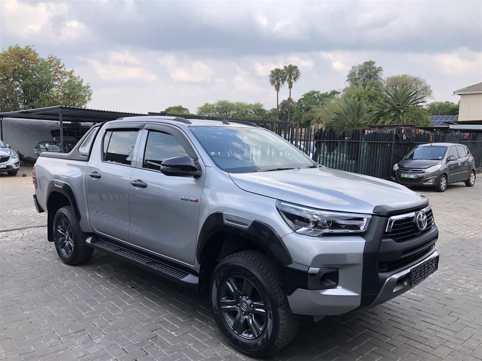 Used 2020 Toyota Hilux 2.4GD-6 double cab Raider auto - Private Seller Used 2020 Toyota Hilux 2.4GD-6 double cab Raider auto - Private Seller