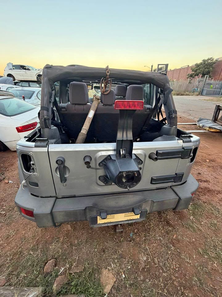 JEEP WRANGLER 3.6 spares - Private Seller JEEP WRANGLER 3.6 spares - Private Seller