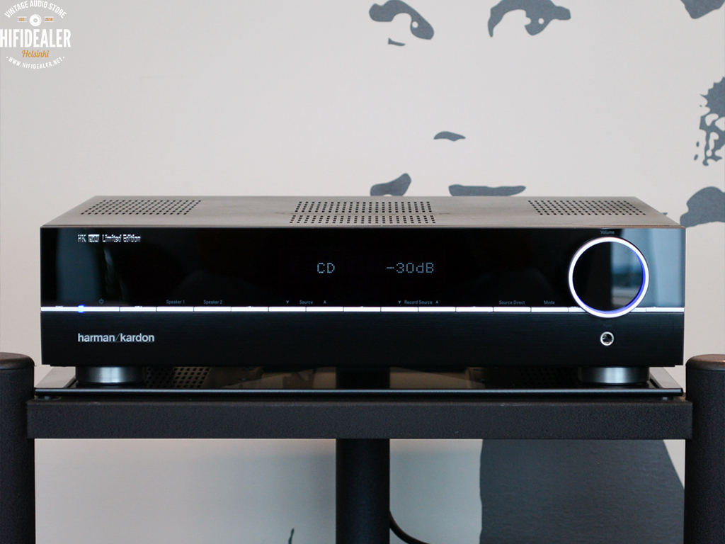 HARMAN KARDON HK970 SPECIAL EDITION AMPLIFIER WITH HD970 CD PLAYER