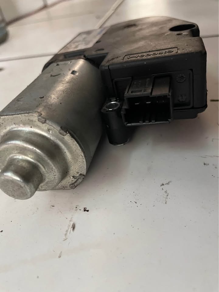 bmw 335i sun roof motor 1701848 OJ0010 - Private Seller