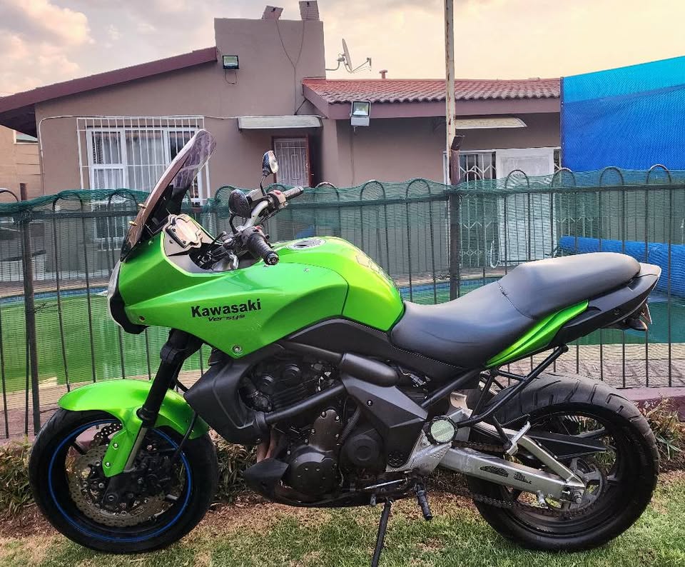 KAWASAKI KLE 650 CC VERSYS (BRILLIANT BIKE) - Private Seller KAWASAKI KLE 650 CC VERSYS (BRILLIANT BIKE) - Private Seller