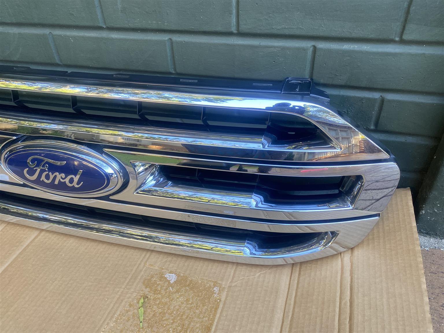 2018 FORD EVEREST RADIATOR GRILLE FOR SALE. IN PRISTINE CONDITION - Private Seller 2018 FORD EVEREST RADIATOR GRILLE FOR SALE. IN PRISTINE CONDITION - Private Seller