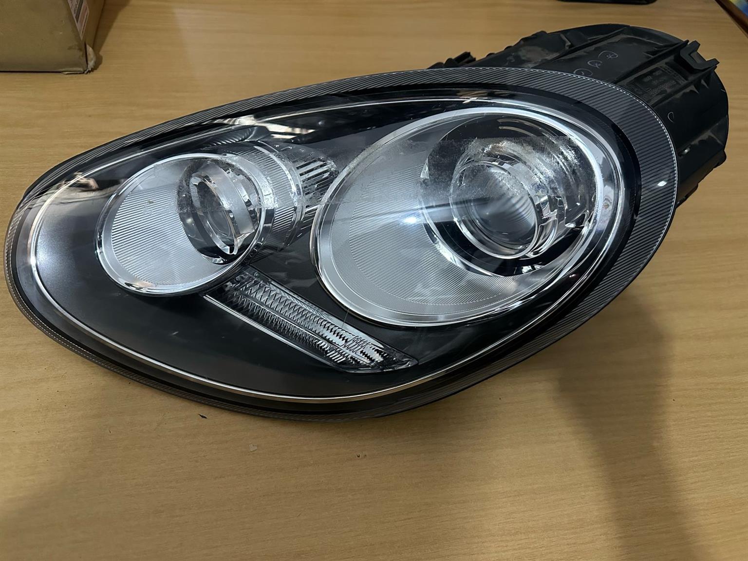 Porsche cayman Boxster 987 headlight - Private Seller
