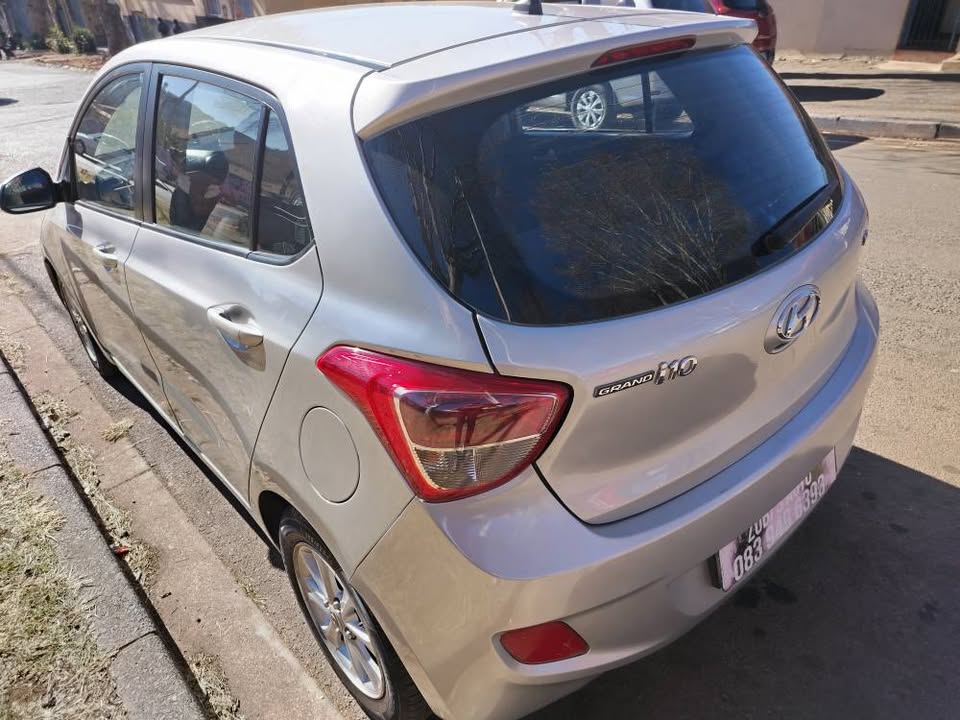 2015 Hyundai i10 grand sports 1.2 Petrol