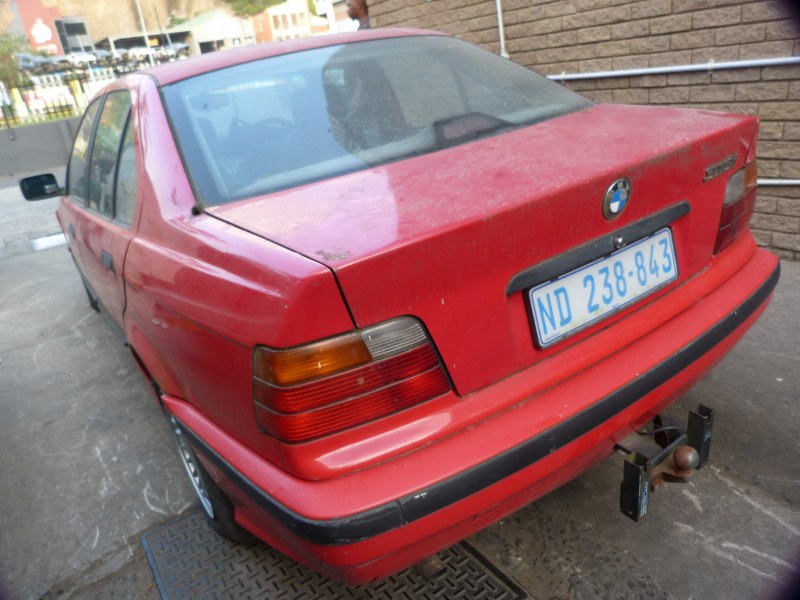 BMW 316i E36 AT Red - 1996 STRIPPING FOR SPARES - Private Seller