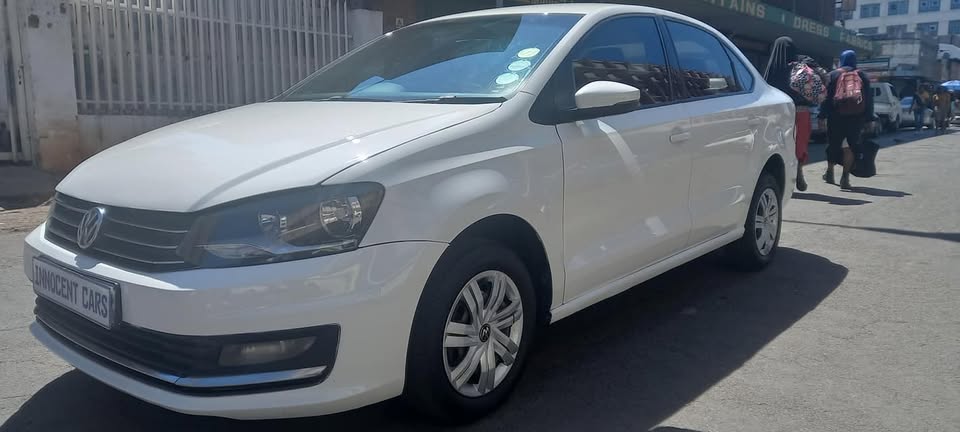 2017 VW POLO POLO 6 SEDAN 1.4 MANUAL, WHITE COLOUR, 73000KM, CODE 3