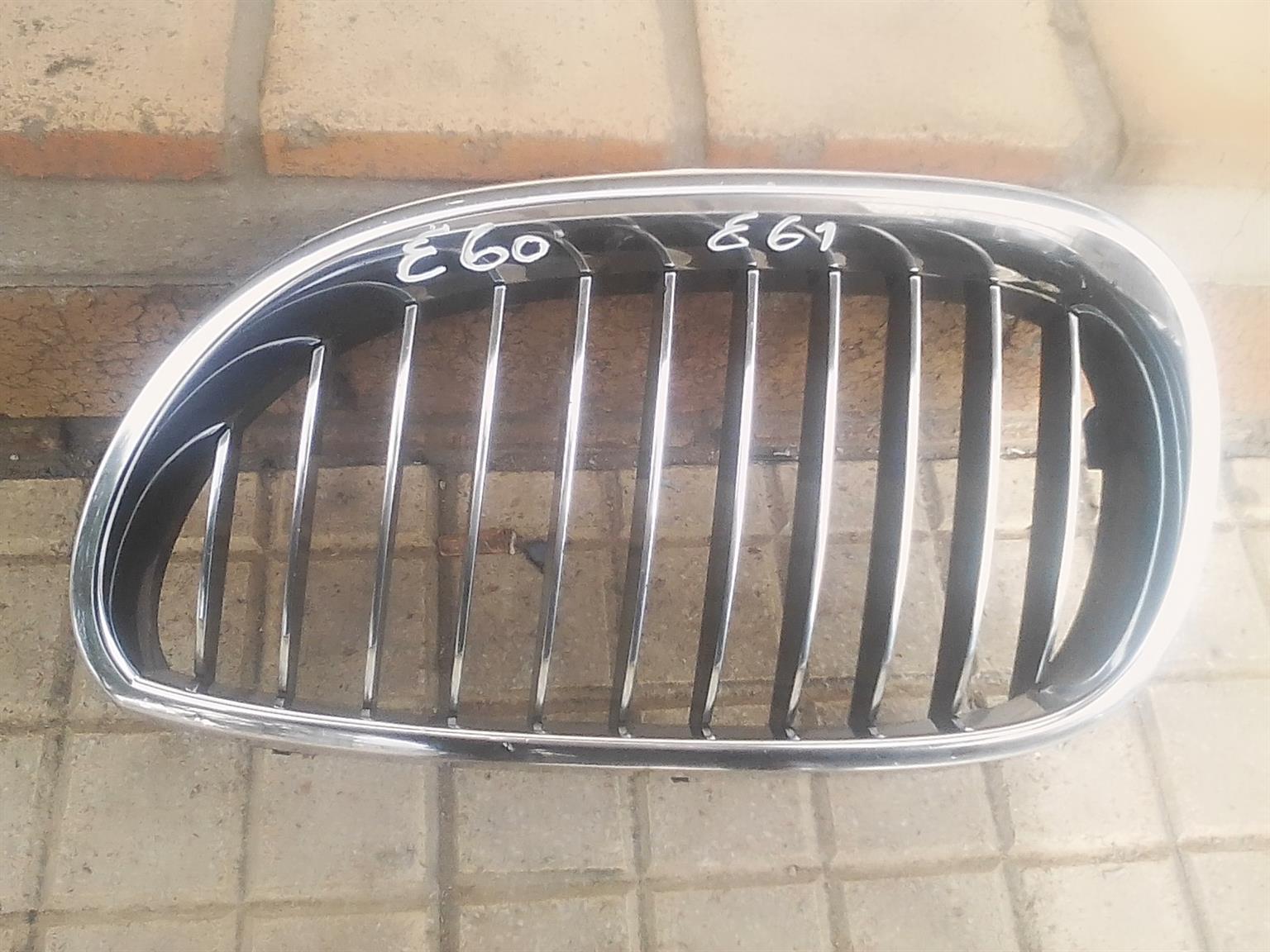 BMW E60/E61 kidney grille - Private Seller BMW E60/E61 kidney grille - Private Seller